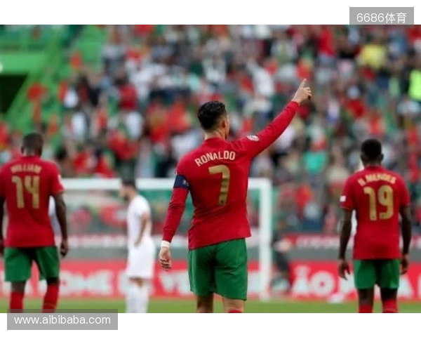 德天体独家：曼联 切尔西有意萨堡18岁前锋，药厂有回购条款