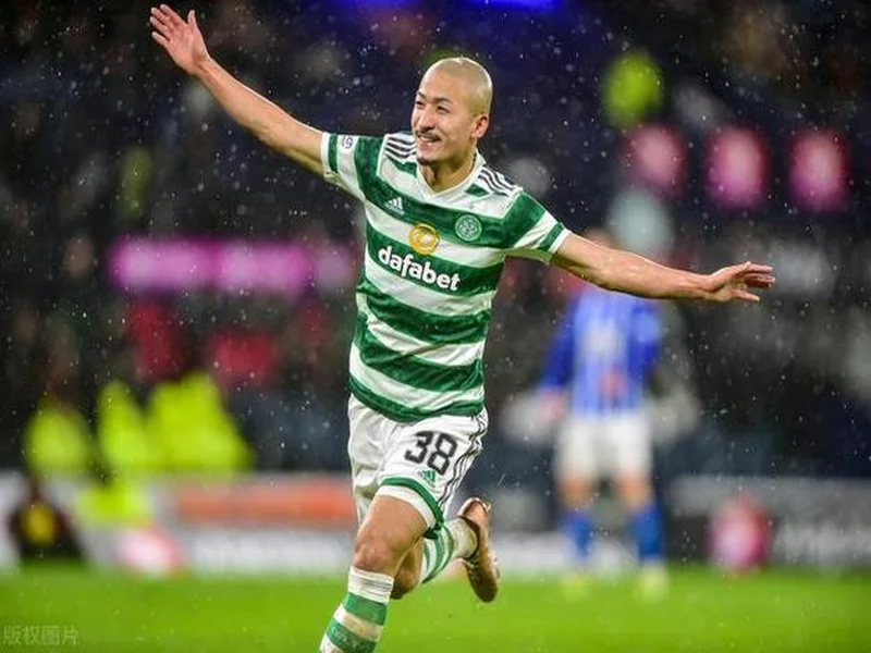 英媒：埃弗顿、利兹联等5家英超俱乐部有意日本国脚前田大然